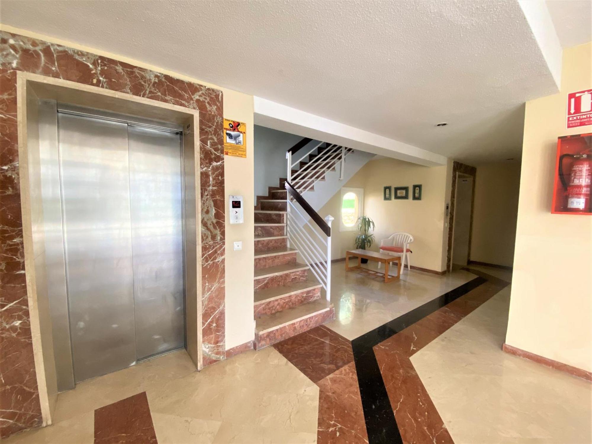 Carabelas Apartments Бенидорм Екстериор снимка
