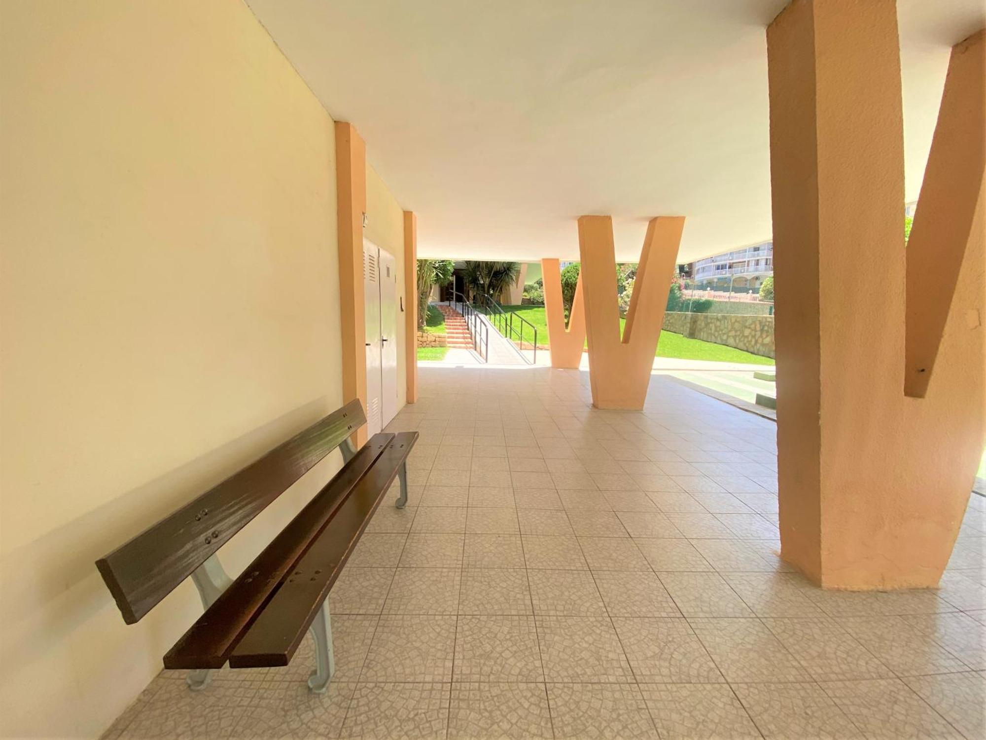Carabelas Apartments Бенидорм Екстериор снимка
