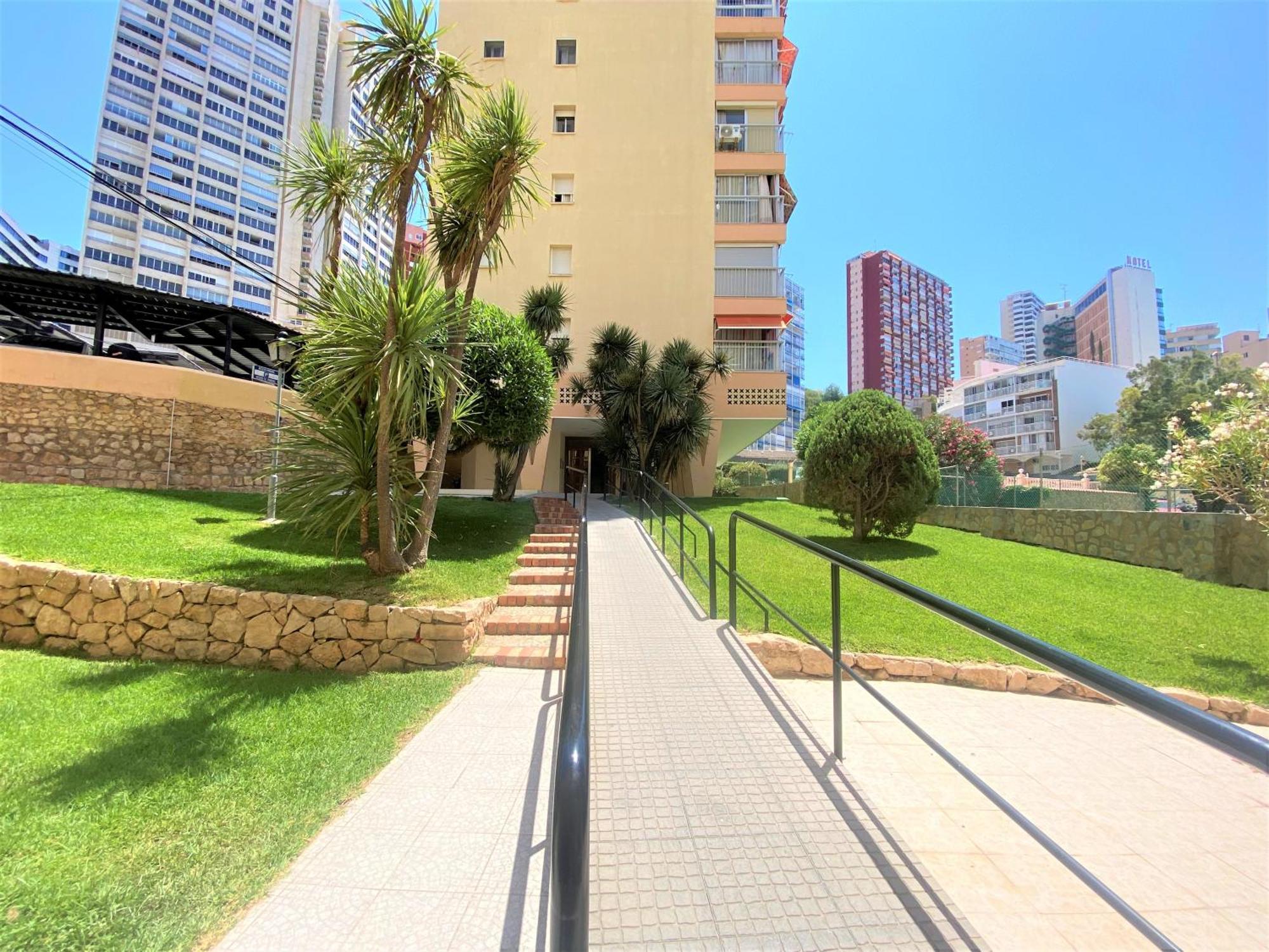 Carabelas Apartments Бенидорм Екстериор снимка