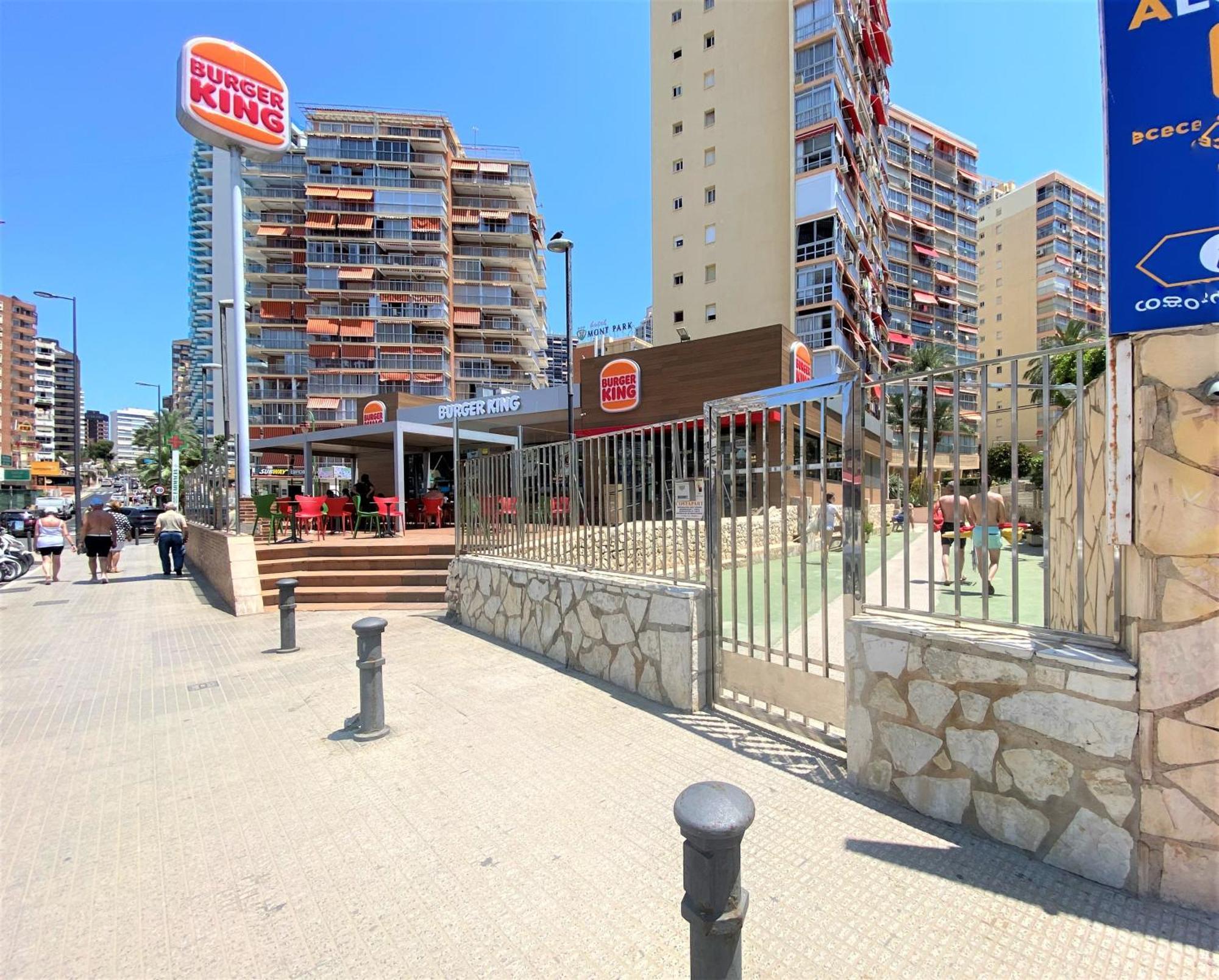 Carabelas Apartments Бенидорм Екстериор снимка
