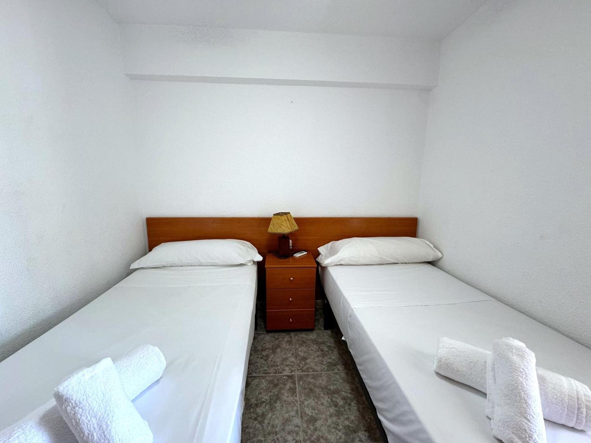 Carabelas Apartments Бенидорм Екстериор снимка