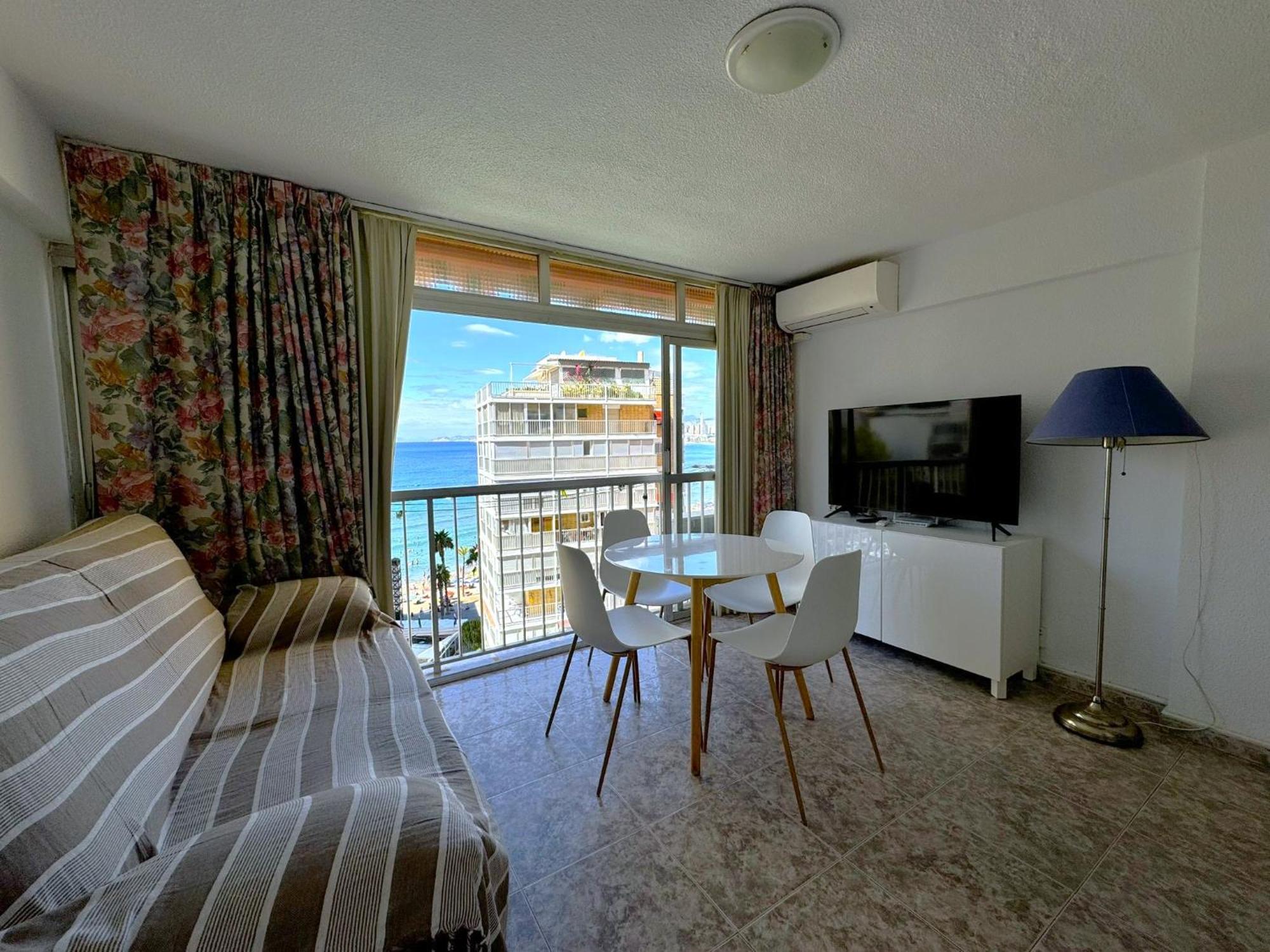 Carabelas Apartments Бенидорм Екстериор снимка