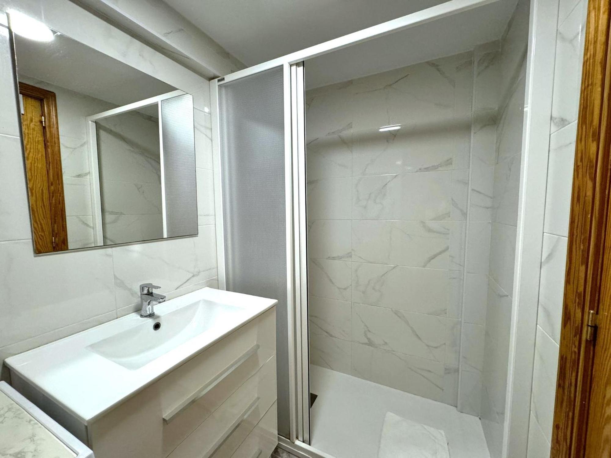 Carabelas Apartments Бенидорм Екстериор снимка