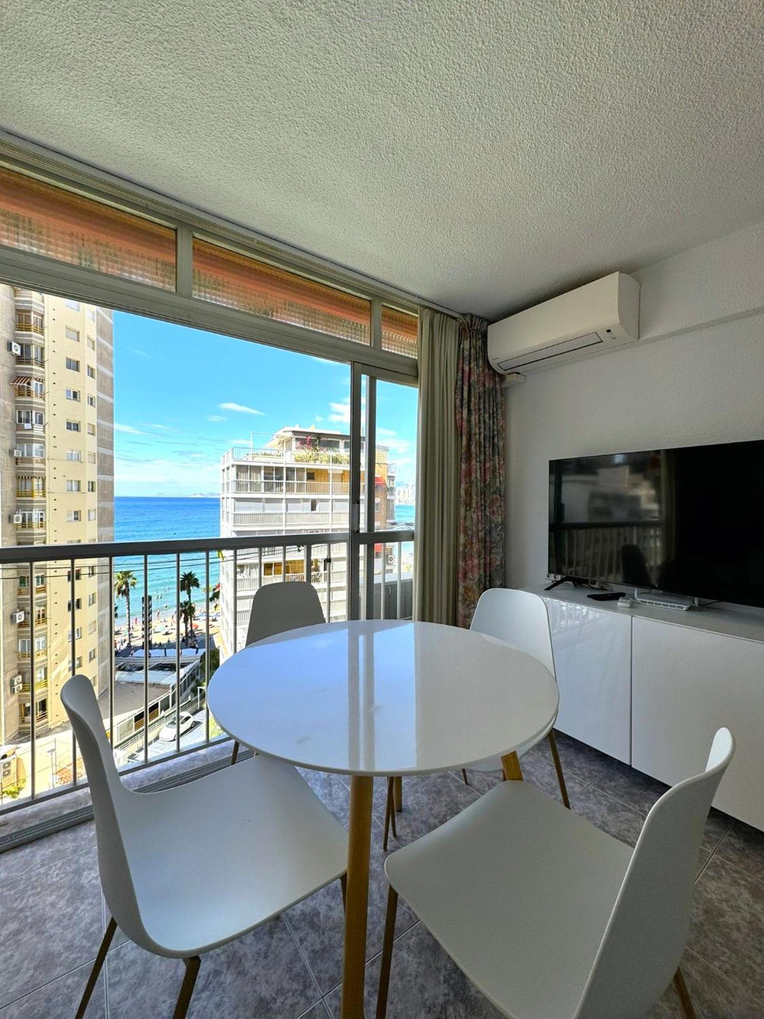 Carabelas Apartments Бенидорм Екстериор снимка
