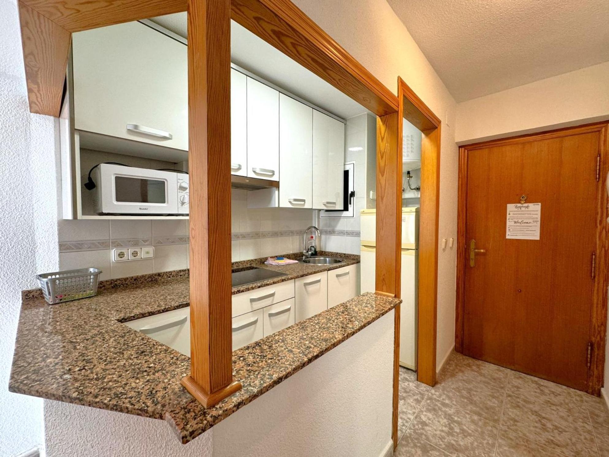 Carabelas Apartments Бенидорм Екстериор снимка