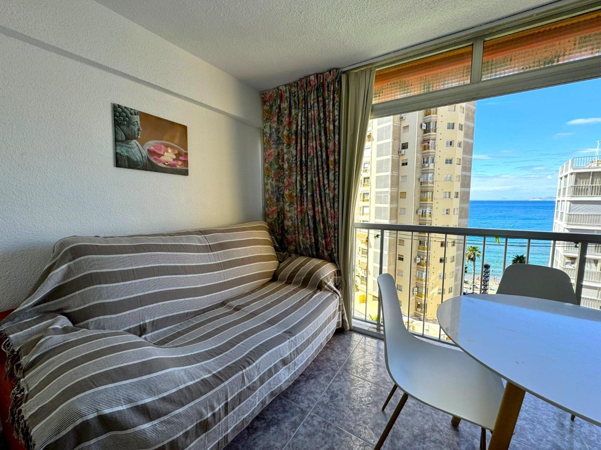 Carabelas Apartments Бенидорм Екстериор снимка